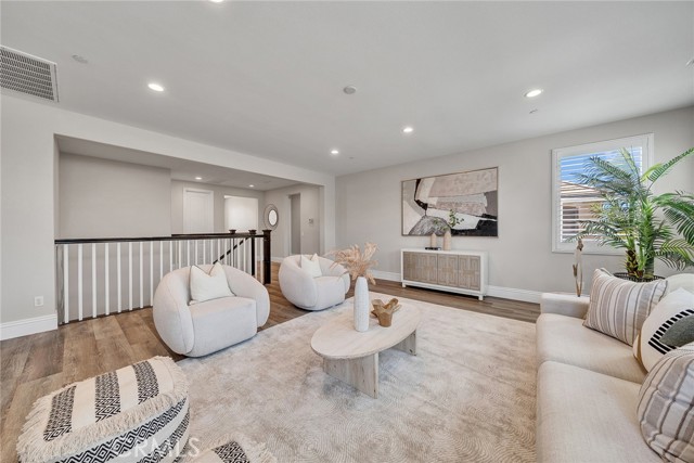 Detail Gallery Image 37 of 62 For 61 Windwalker Way, Tustin,  CA 92782 - 6 Beds | 5/1 Baths