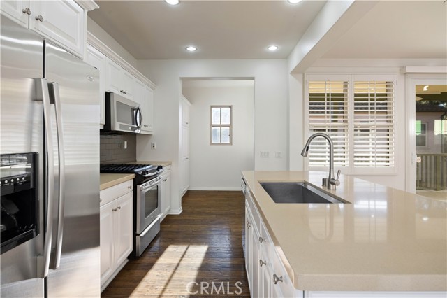 Detail Gallery Image 11 of 39 For 60 Peony, Irvine,  CA 92618 - 2 Beds | 2/1 Baths