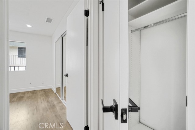 1410 Coranado Avenue, Long Beach CA: https://media.crmls.org/medias/003df320-cbdd-4905-adf4-d14267fc6f4e.jpg