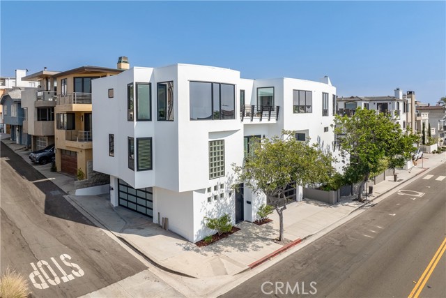 Detail Gallery Image 39 of 47 For 301 16th St, Manhattan Beach,  CA 90266 - 6 Beds | 7 Baths