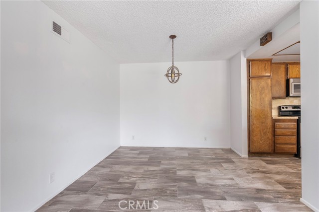 Detail Gallery Image 18 of 42 For 13624 La Jolla Cir #F,  La Mirada,  CA 90638 - 2 Beds | 2 Baths