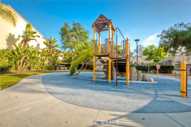 Detail Gallery Image 38 of 43 For 2076 Blue Oak Ln, Vista,  CA 92084 - 3 Beds | 2/1 Baths