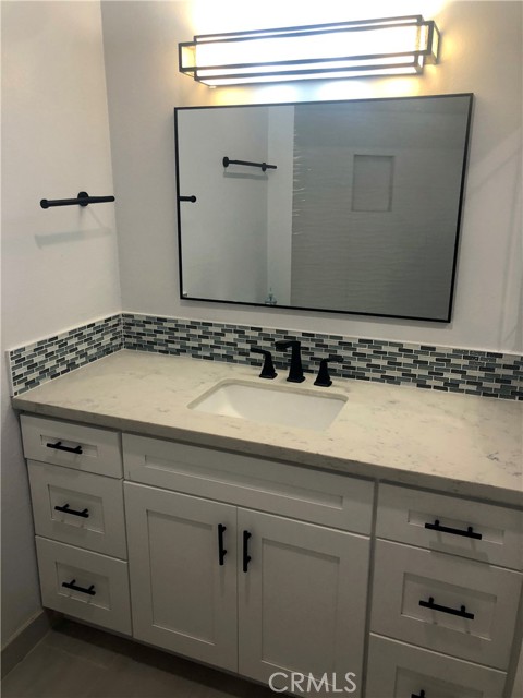 Detail Gallery Image 7 of 14 For 2025 4th 205a,  Santa Monica,  CA 90405 - 1 Beds | 1 Baths