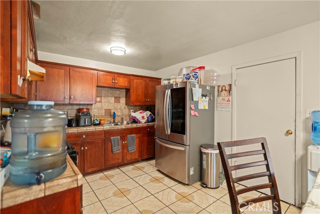 Detail Gallery Image 9 of 18 For 232 Rodriguez Ave, Shafter,  CA 93263 - 3 Beds | 1 Baths
