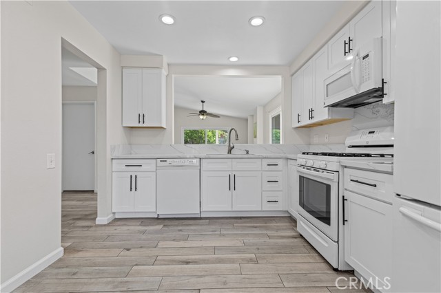 Detail Gallery Image 5 of 23 For 3862 Ravenswood Dr, Yorba Linda,  CA 92886 - 3 Beds | 2 Baths