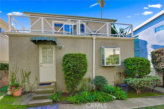 607 8TH Place, Hermosa Beach, California 90254, ,Residential Income,Sold,8TH,SB18008025