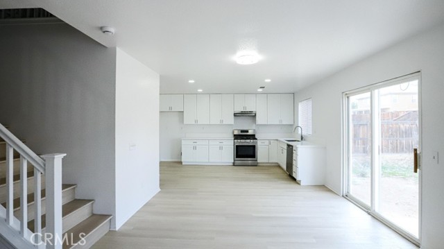 9476 Plum Court, Hesperia CA: https://media.crmls.org/medias/00480b87-87e3-442e-b162-5b8a63ce772f.jpg