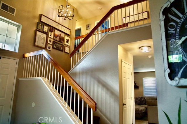 Detail Gallery Image 5 of 13 For 13775 Valera Way, Victorville,  CA 92392 - 4 Beds | 3 Baths