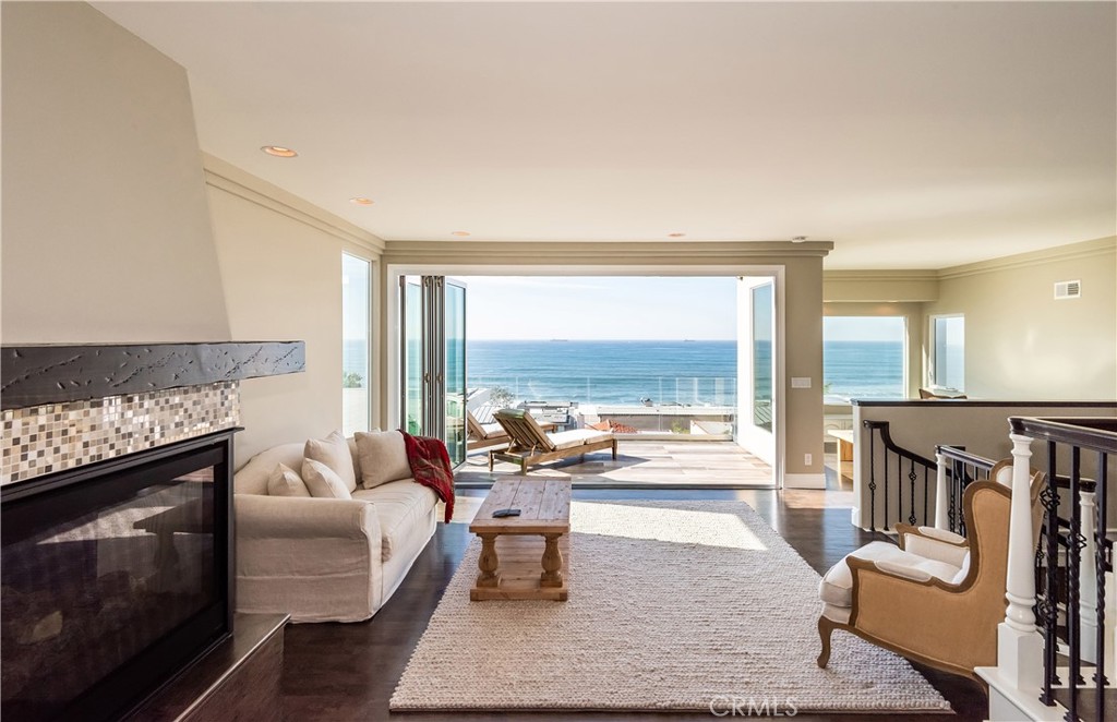 2909 Bayview Drive