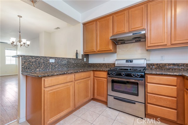 Detail Gallery Image 13 of 22 For 13637 Foster Ave #5,  Baldwin Park,  CA 91706 - 3 Beds | 3/1 Baths