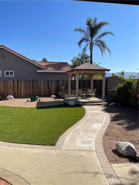 Detail Gallery Image 4 of 18 For 3669 N Orangewood Ave, Rialto,  CA 92377 - 4 Beds | 2 Baths