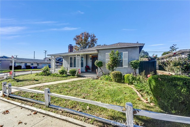 Detail Gallery Image 4 of 29 For 5503 Golden West Ave, Temple City,  CA 91780 - 2 Beds | 1/1 Baths