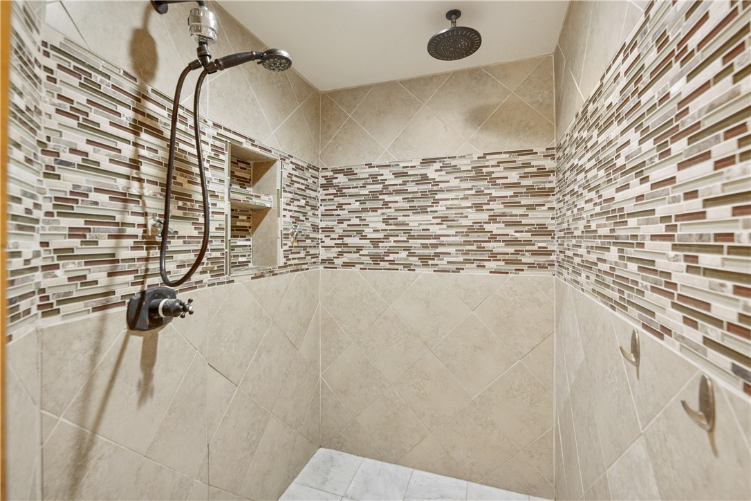 Detail Gallery Image 33 of 67 For 29225 Pamoosa Ln, Valley Center,  CA 92082 - 4 Beds | 2/1 Baths