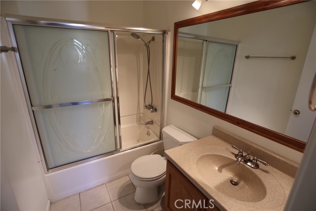 Detail Gallery Image 11 of 19 For 7137 Shoup Ave #39,  West Hills,  CA 91307 - 3 Beds | 2/1 Baths