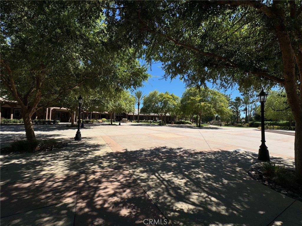 https://media.crmls.org/medias/004d9bad-78ce-4e82-a5c9-7fb017413831.jpg?preset=X-Large