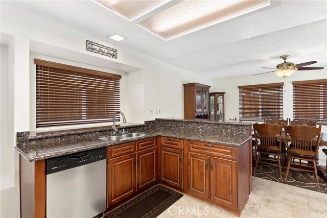 Detail Gallery Image 11 of 41 For 11362 Red Hill Rd, Moreno Valley,  CA 92557 - 3 Beds | 2/1 Baths