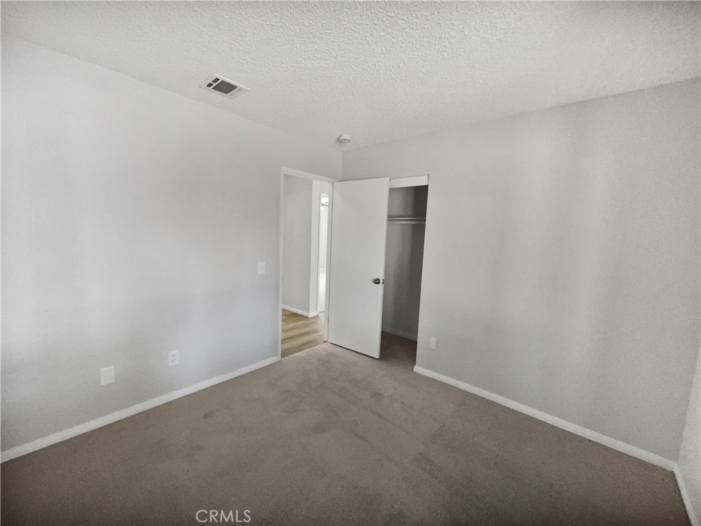 https://media.crmls.org/medias/004e7346-6fba-4de2-8edb-d3a74d861f28.jpg?preset=X-Large