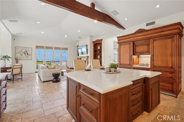 6337 Via Colinita, Rancho Palos Verdes CA: https://media.crmls.org/medias/004ed8fd-32bf-4295-84cd-02ddadff78b1.jpg