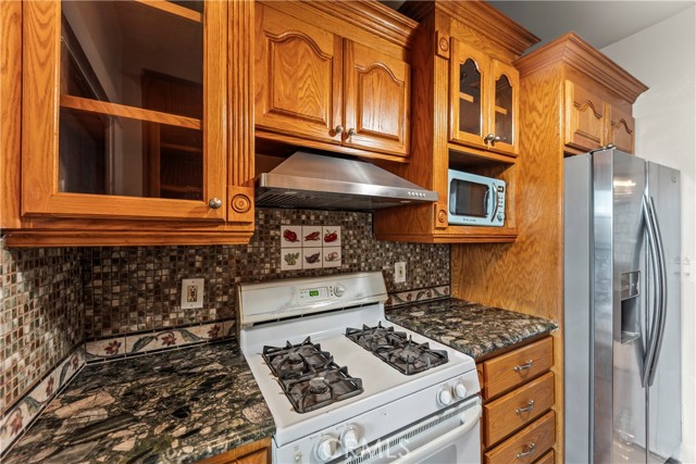 Detail Gallery Image 6 of 12 For 1065 Laguna, Los Angeles,  CA 90026 - 0 Beds | 1 Baths