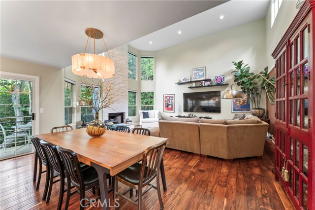 Detail Gallery Image 9 of 51 For 2355 N Beverly Glen Bld, Los Angeles,  CA 90077 - 2 Beds | 3/1 Baths