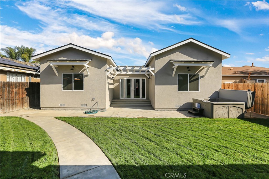 422 N Batavia Street, Orange, CA 92868