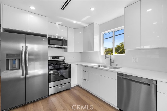 Detail Gallery Image 44 of 69 For 1504 N California, Burbank,  CA 91505 - – Beds | – Baths