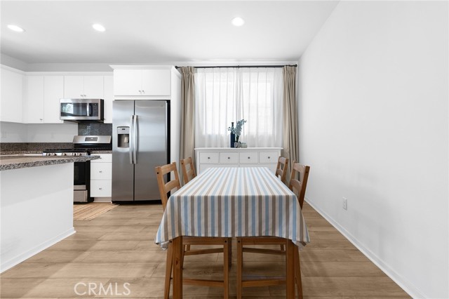 Detail Gallery Image 11 of 42 For 15972 Bravery Ave, Chino,  CA 91708 - 2 Beds | 2/1 Baths