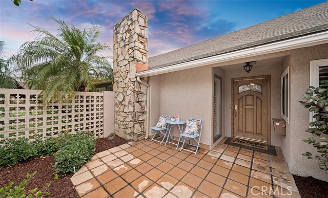 Detail Gallery Image 5 of 50 For 224 W Crystal View Ave, Orange,  CA 92865 - 4 Beds | 2 Baths