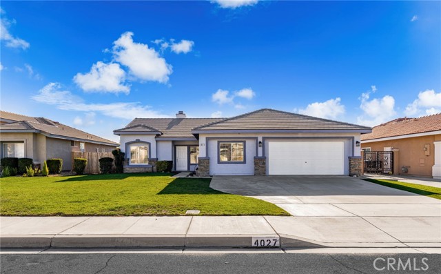 Detail Gallery Image 3 of 47 For 4027 N Redwood, Rialto,  CA 92377 - 4 Beds | 2 Baths