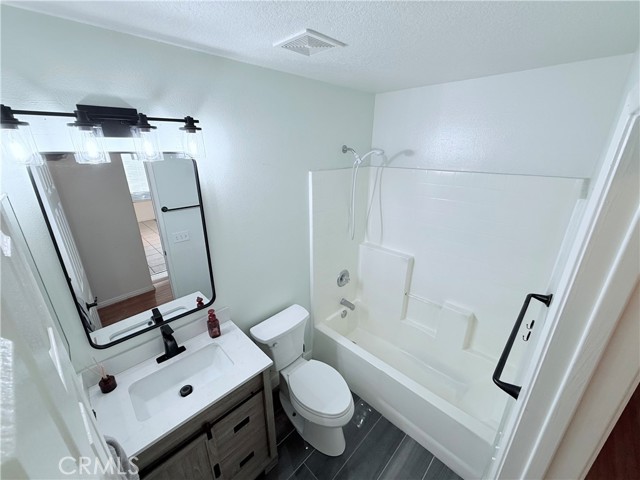 Detail Gallery Image 20 of 27 For 14421 El Grande Way, Victorville,  CA 92394 - 3 Beds | 2 Baths