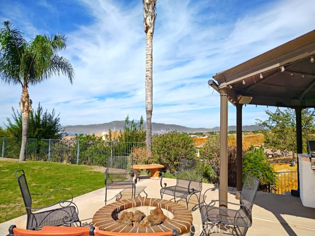 Detail Gallery Image 22 of 67 For 7976 Bligh Ct, Riverside,  CA 92506 - 4 Beds | 4/1 Baths