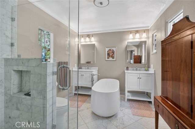 Image 23 of 42 For 4631 Ladera  