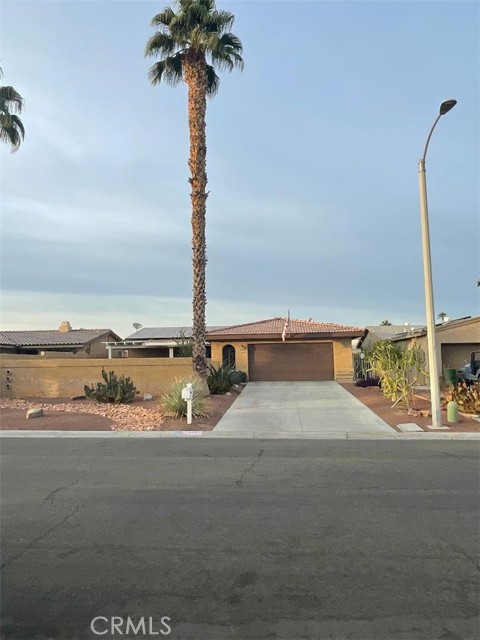 Detail Gallery Image 1 of 3 For 76960 Kentucky Ave, Palm Desert,  CA 92211 - 2 Beds | 2 Baths