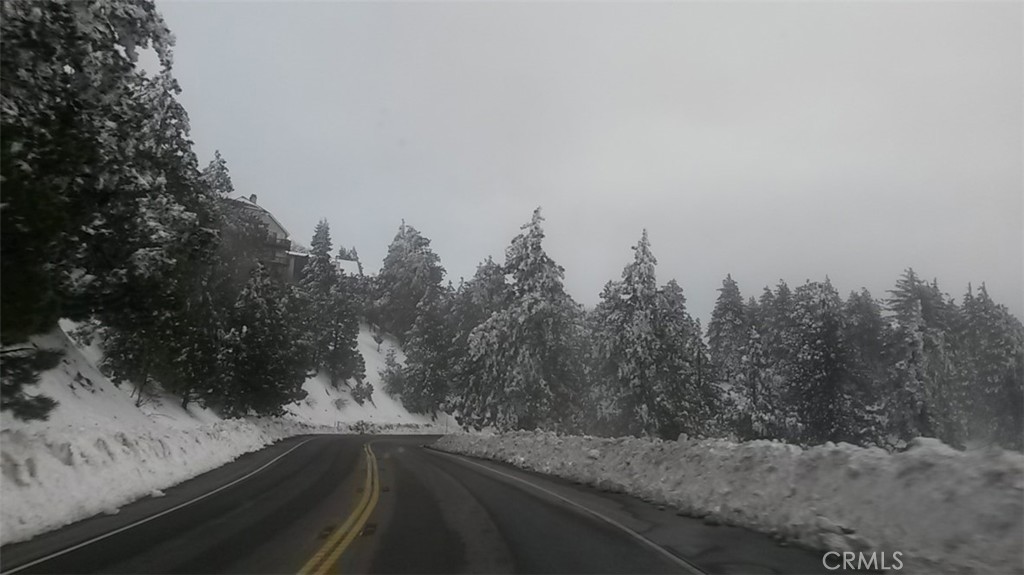 https://media.crmls.org/medias/0054fedc-c3c0-4b20-9016-3748eb5767ec.jpg?preset=X-Large