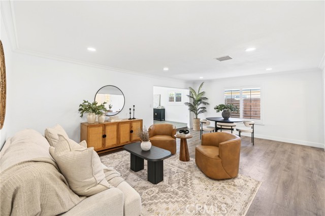 Detail Gallery Image 7 of 54 For 1626 E 15th, Santa Ana,  CA 92701 - 4 Beds | 2 Baths