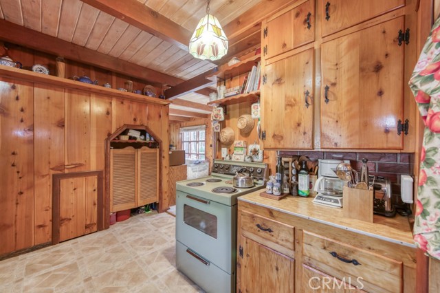 Detail Gallery Image 16 of 38 For 41391 Musick Dr, Shaver Lake,  CA 93664 - 2 Beds | 1 Baths