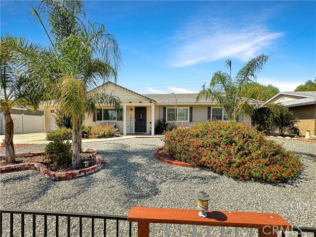 Detail Gallery Image 3 of 31 For 26378 Ridgemoor Rd, Menifee,  CA 92586 - 3 Beds | 2 Baths