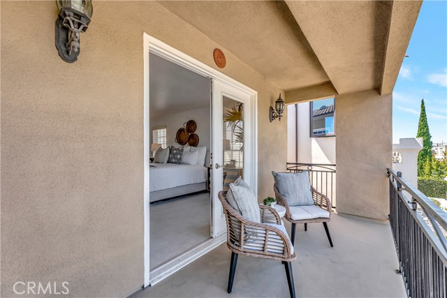 218 Covina Avenue, Long Beach CA: https://media.crmls.org/medias/00570123-028b-43ea-b55c-021f631d4652.jpg