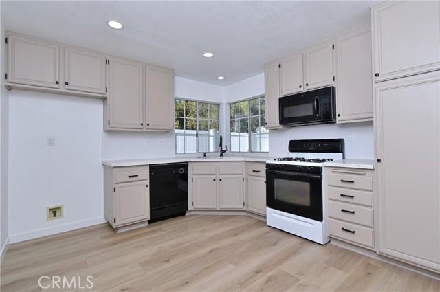 Detail Gallery Image 17 of 55 For 30949 Minute Man Way, Westlake Village,  CA 91361 - 2 Beds | 2/1 Baths