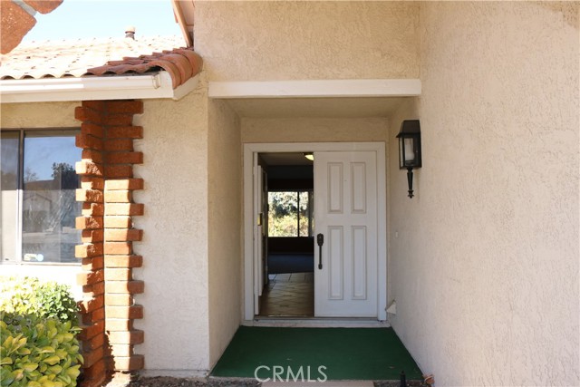 Detail Gallery Image 2 of 35 For 2186 Redwood Dr, Hemet,  CA 92545 - 3 Beds | 2 Baths