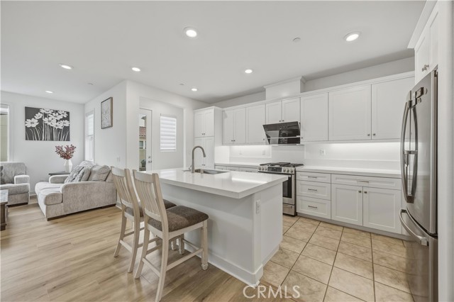 Detail Gallery Image 11 of 39 For 259 Siena, Lake Forest,  CA 92630 - 4 Beds | 3/1 Baths