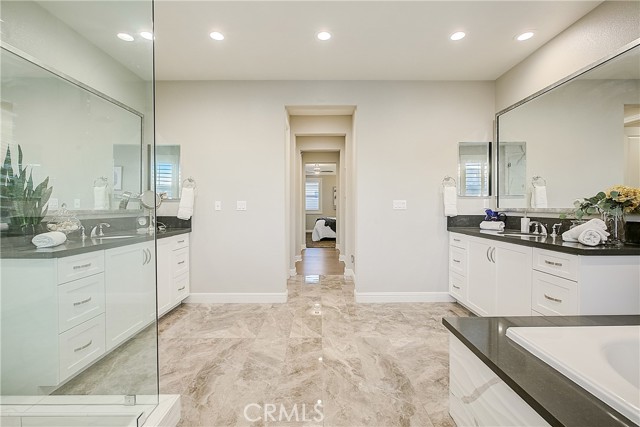 00589ea9 67e5 4afd A24b Ea43b1670d30