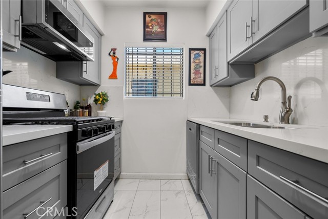 Detail Gallery Image 13 of 27 For 7923 Agnes Ave #3,  North Hollywood,  CA 91605 - 2 Beds | 1 Baths