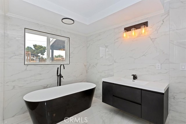 Detail Gallery Image 22 of 27 For 22315 Tehama Rd, Apple Valley,  CA 92308 - 3 Beds | 2 Baths
