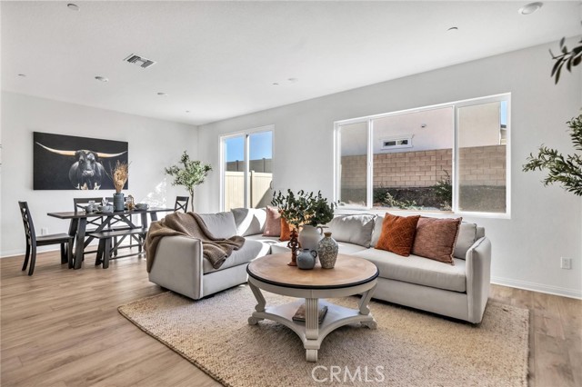 Detail Gallery Image 17 of 58 For 4884 Sicily, Lake Elsinore,  CA 92530 - 3 Beds | 2 Baths