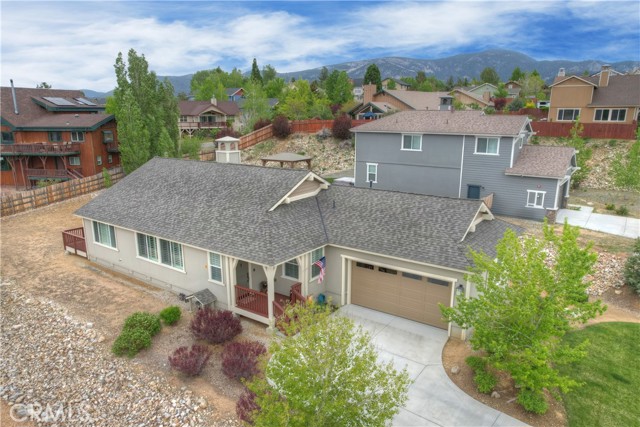 218 Crimson Circle, Big Bear City CA: https://media.crmls.org/medias/00594bf8-7dfe-4a4e-a44f-6de3ccb4442f.jpg