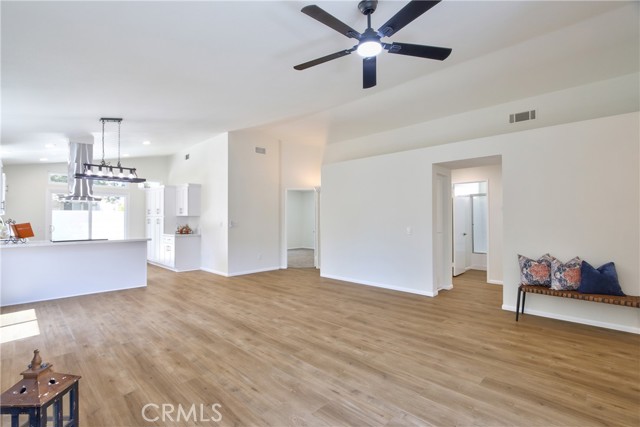 44605 Alighchi Way, Temecula CA: https://media.crmls.org/medias/00597db9-de47-4f75-be32-adb386fe5932.jpg