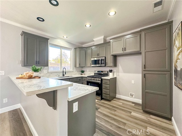 Detail Gallery Image 10 of 43 For 16 Tierra Rosa, Chico,  CA 95973 - 3 Beds | 2 Baths