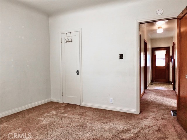 10505 Artesia Blvd., Bellflower CA: https://media.crmls.org/medias/005a3376-9e3c-4fb1-9f35-067a4890a17d.jpg