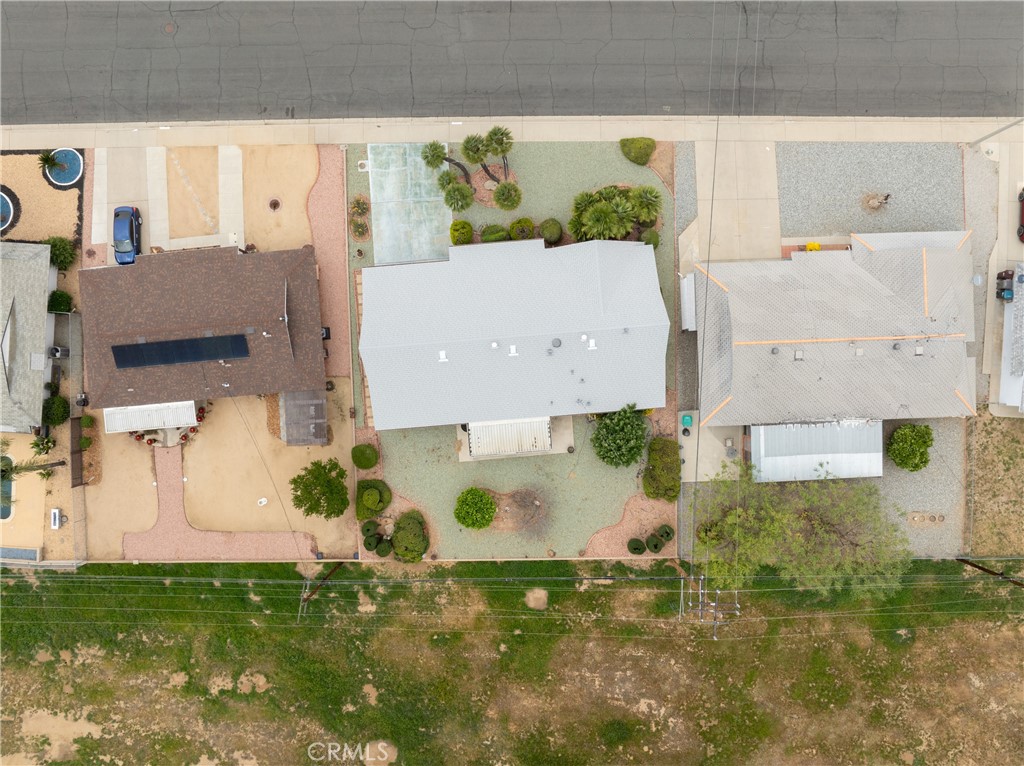 https://media.crmls.org/medias/005bc705-d3ad-4ca7-8ca3-a6de212c257c.jpg?preset=X-Large